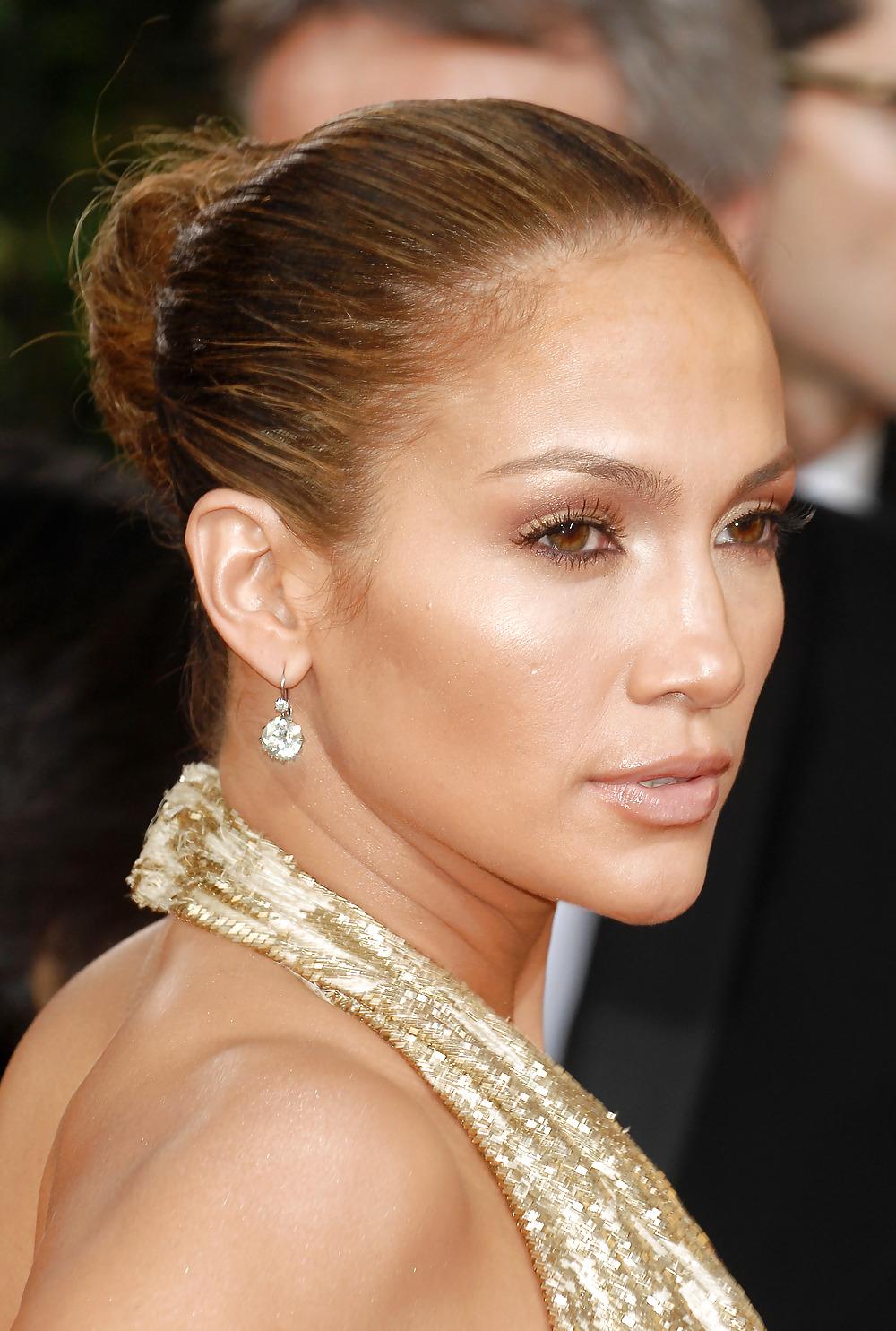 14P Jennifer Lopez 66th Annual Golden Globe Awards