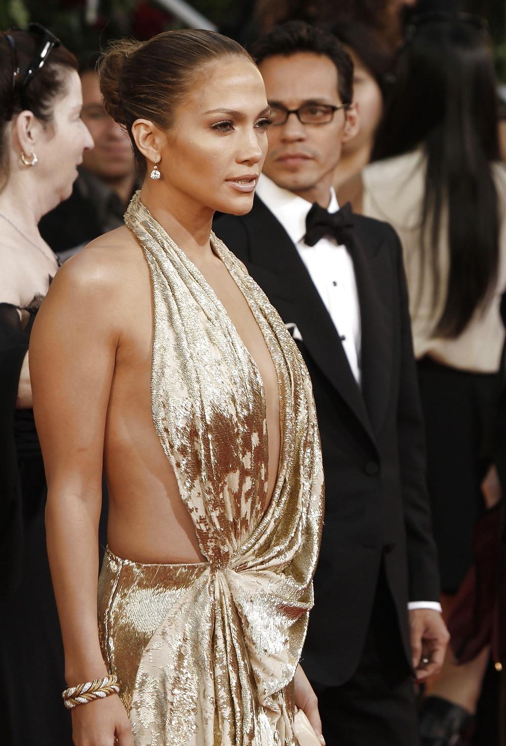 14P Jennifer Lopez 66th Annual Golden Globe Awards