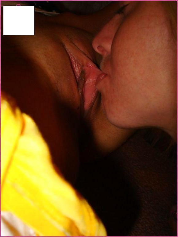 25P Lesbian couple