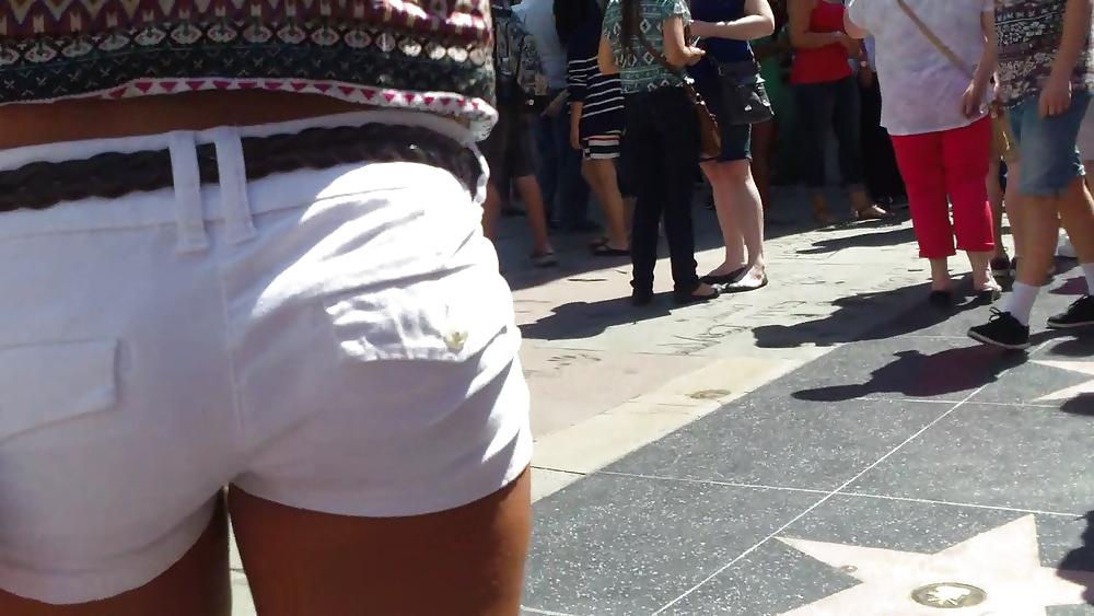 25P French girls ass & butts in tight sexy shorts 