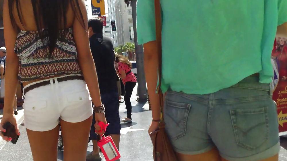 25P French girls ass & butts in tight sexy shorts 
