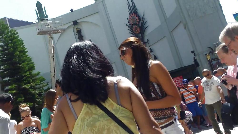 25P French girls ass & butts in tight sexy shorts 