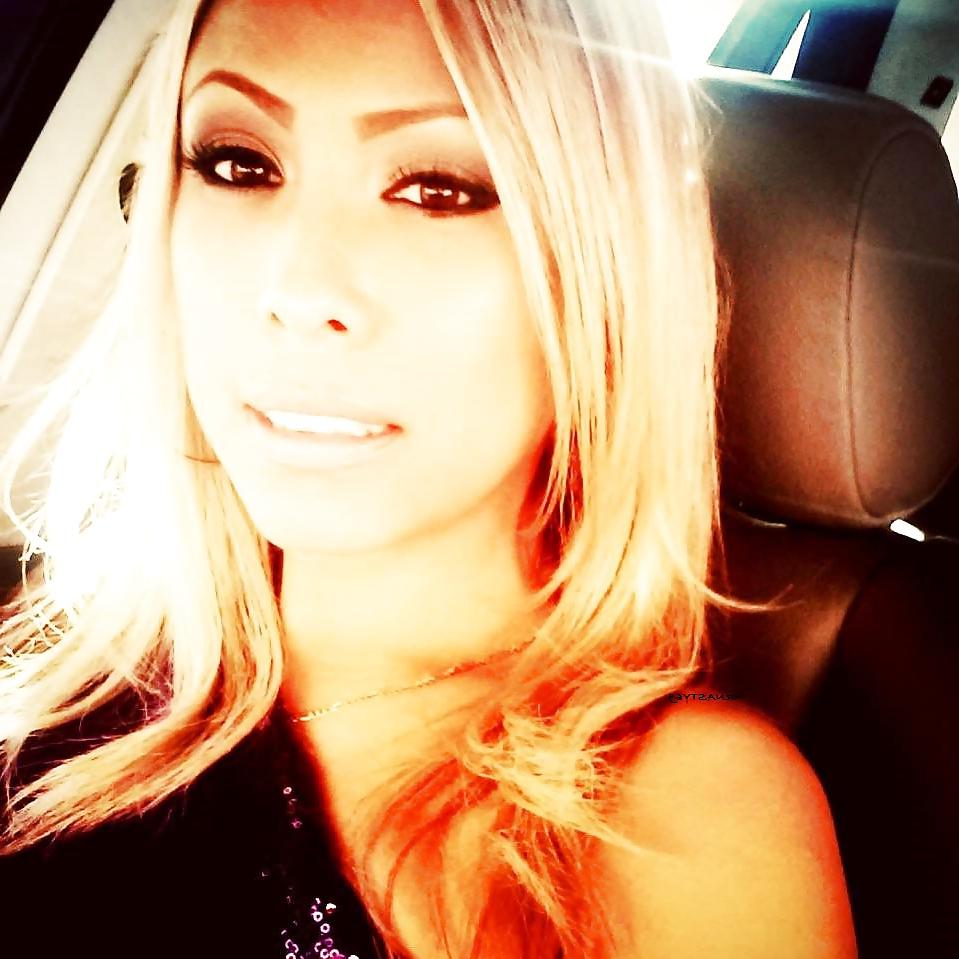 15P Hot Sexy Latina HouseWife Makes My Dick Hard 