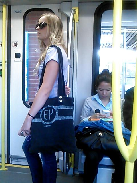 25P Voyeur - Transit again