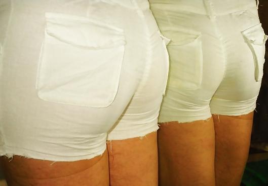 16P Ass,Hintern,Popo in hot pants