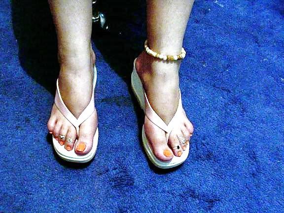 25P Wife perfect feet 4