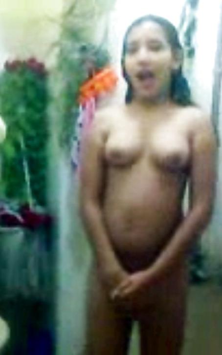 16P Mi prima Banandose Cousin Shower