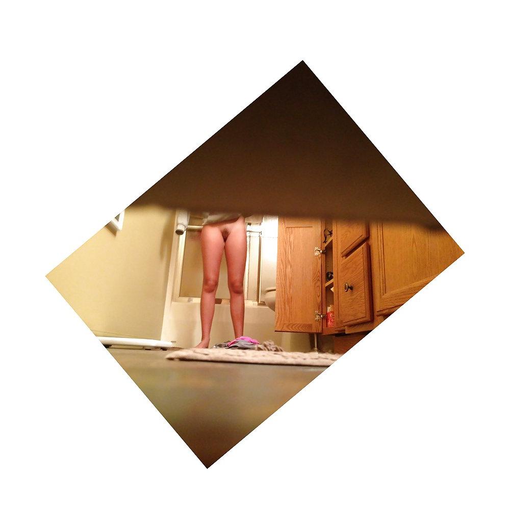16P Shower Voyeur #3
