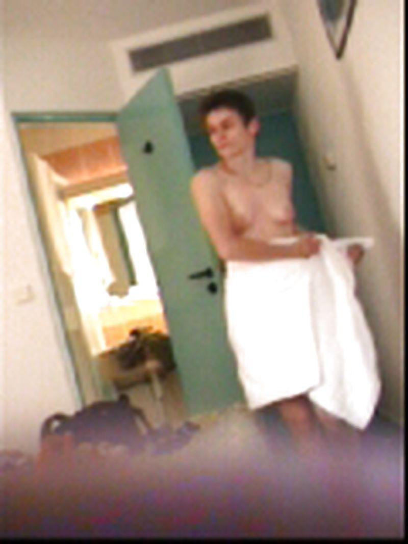 8P Agrandie patricia esclave soumise hotel 