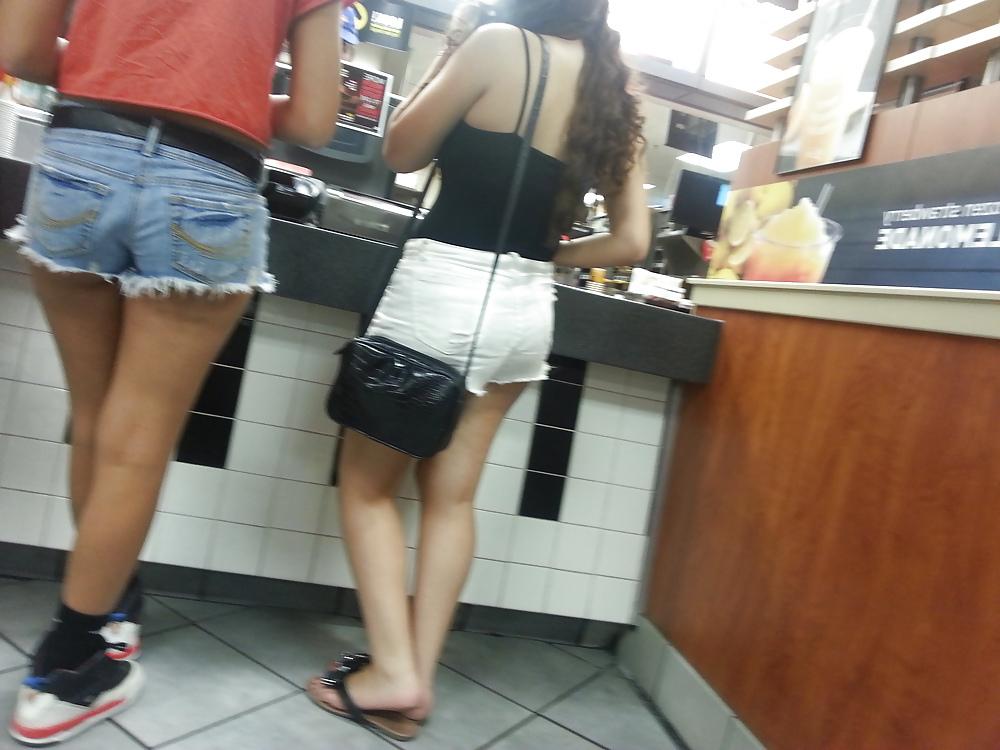 7P Sexy Teen Ass Cheeks Candids