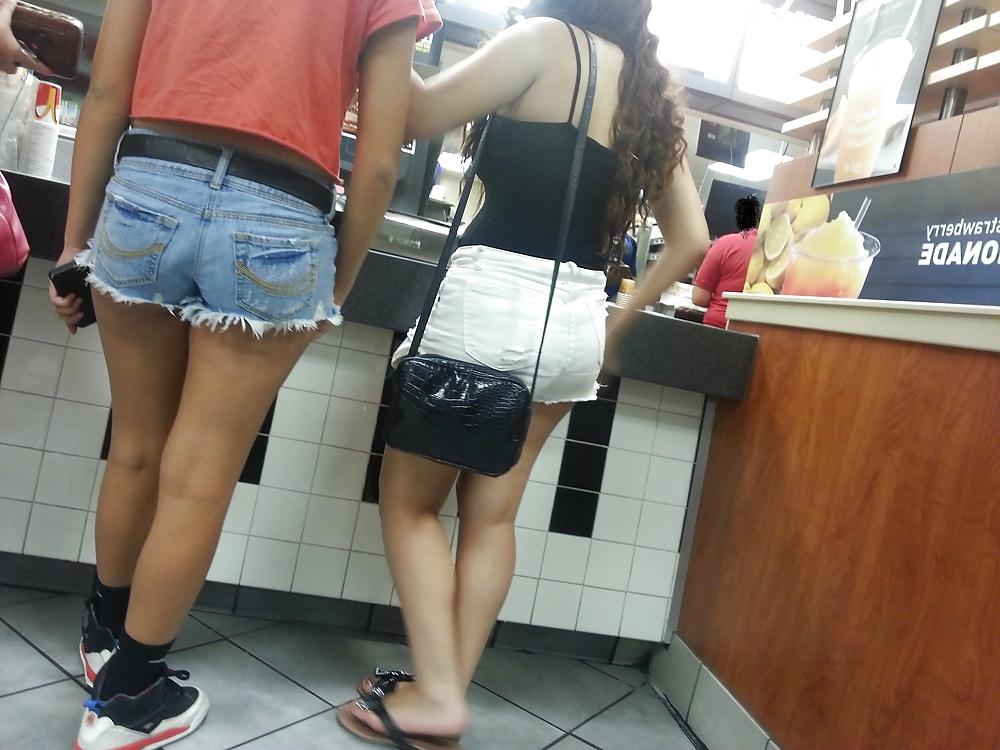 7P Sexy Teen Ass Cheeks Candids