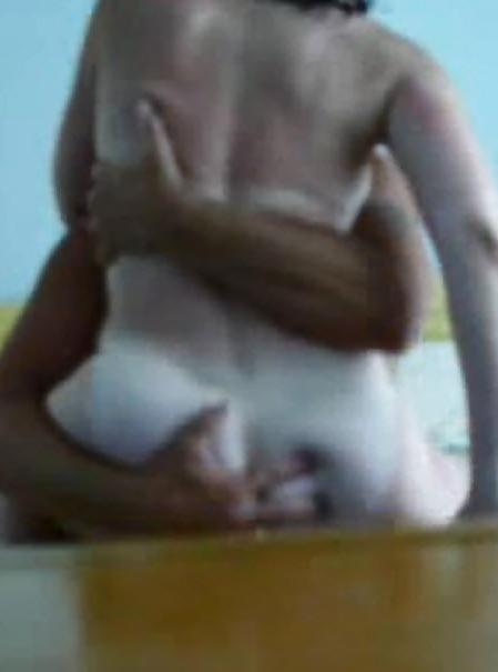 12P Mature wife ass hidden