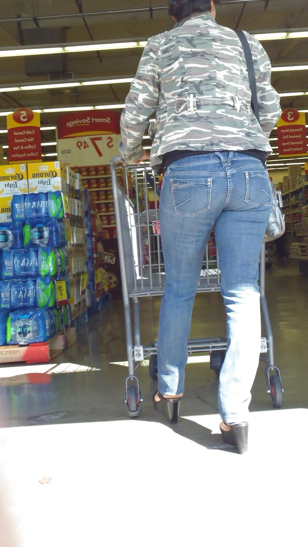 25P Public teen ass & butts jeans