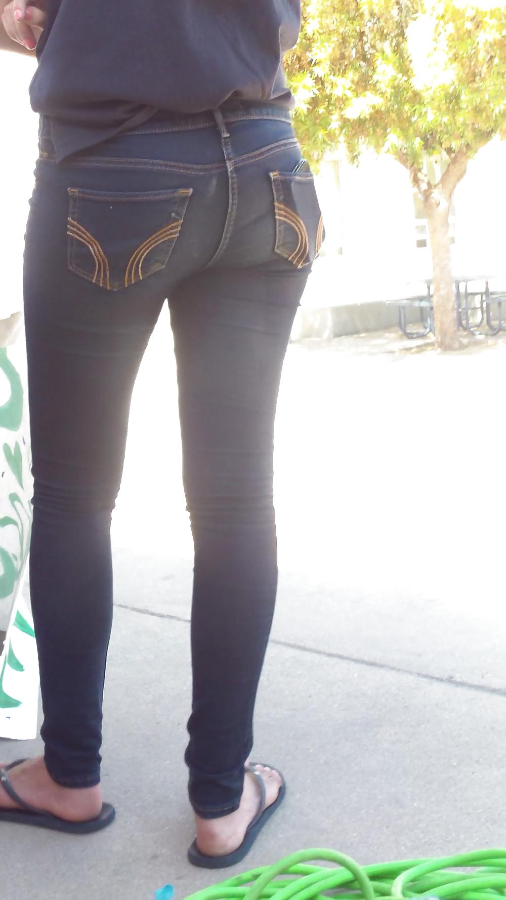 25P Public teen ass & butts jeans