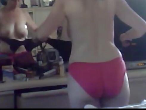 8P Spy pics of the wife