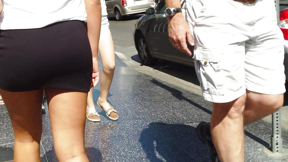 25P Tight teen butts & ass in jeans up close 