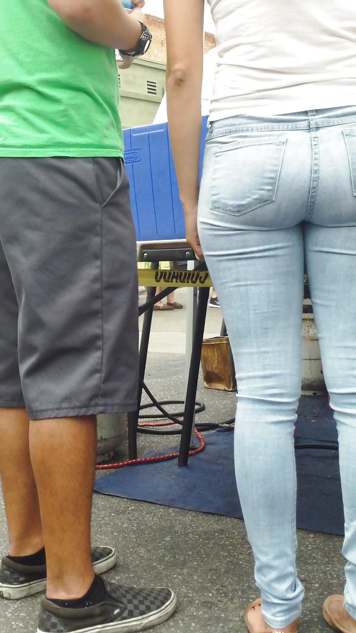 25P Tight teen butts & ass in jeans up close 