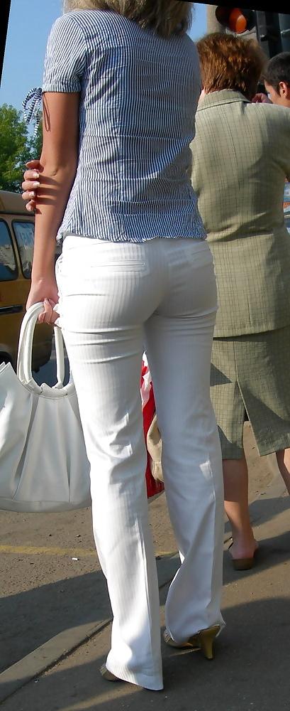 25P Candid ass in Pants