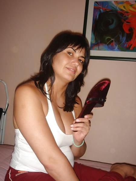 25P NYLON FETISH MILF MATURE COUGAR