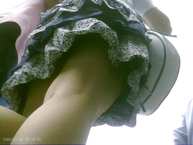 25P Etek alti upskirt