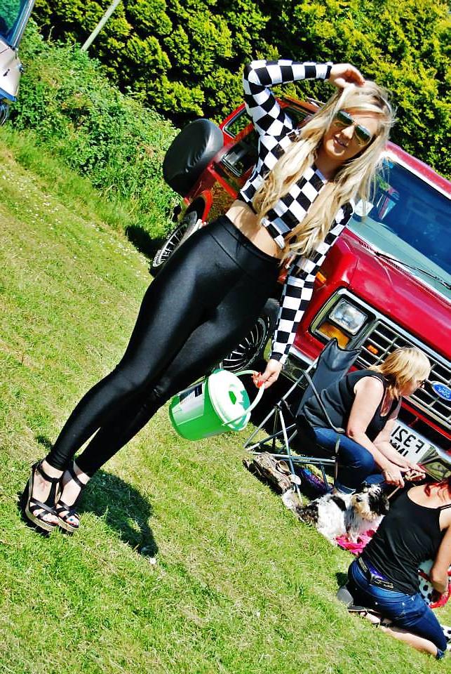 25P Facebook Car Sluts