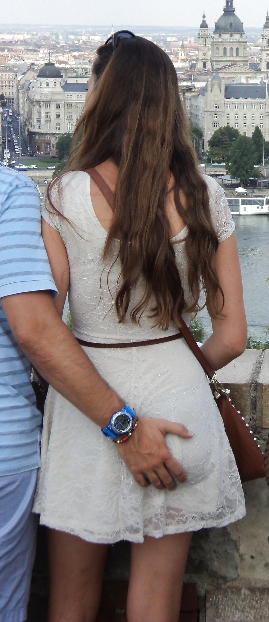 13P Candid Girls with their Boyfriends