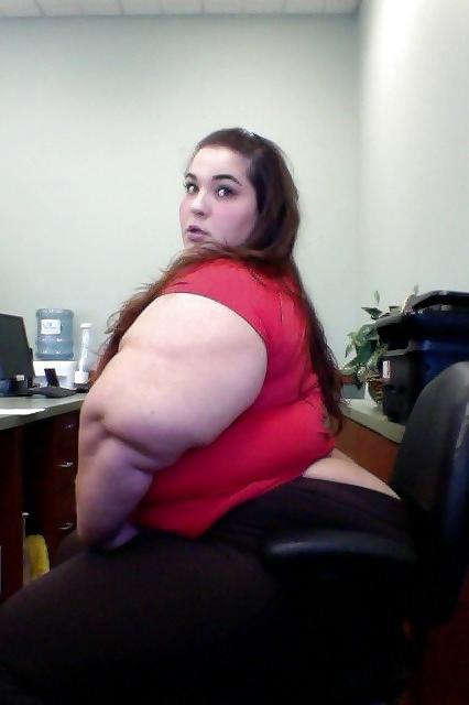 14P Big cartoon asses