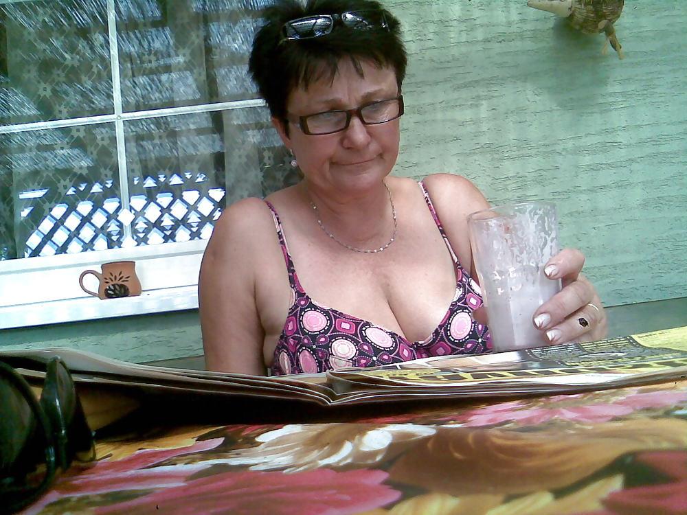 12P Friends mama in a bikini