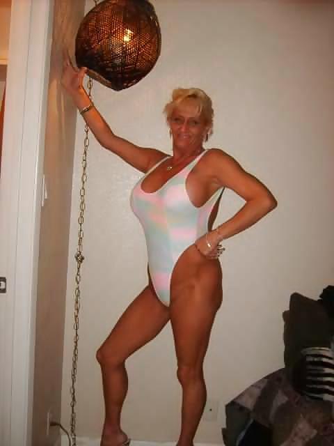 25P Mature Hooker in Phoenix