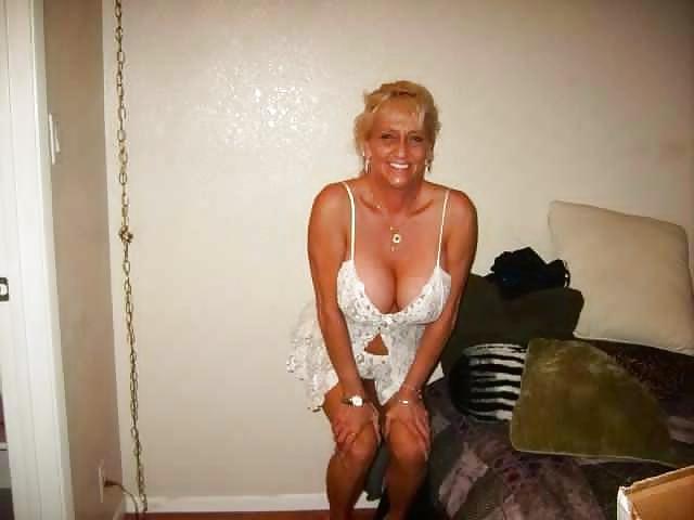 25P Mature Hooker in Phoenix