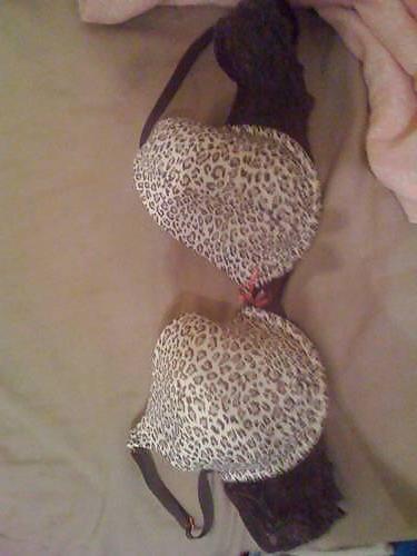 25P Delightful panties and bras of my best friend's girl!