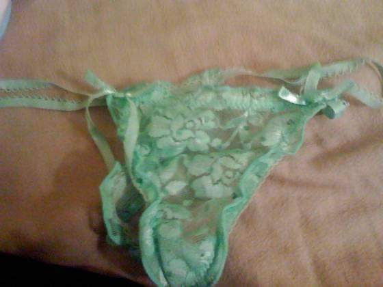 25P Delightful panties and bras of my best friend's girl!