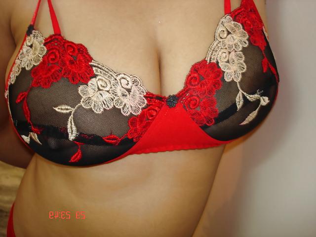 25P Bikini housewife