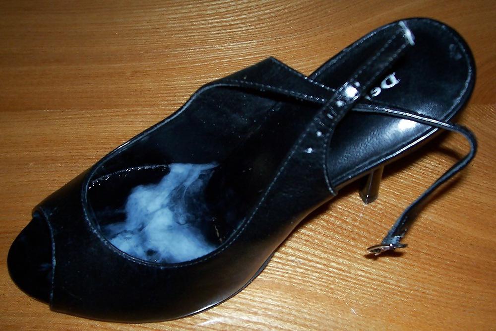 18P Wife's Slingback pip-toe Pumps