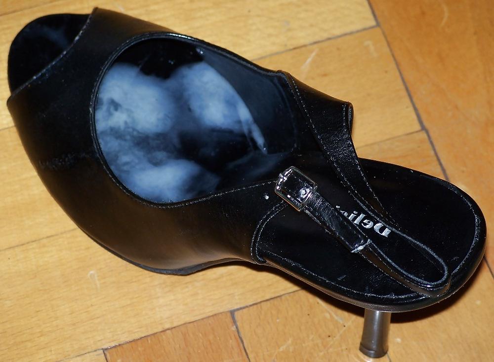 18P Wife's Slingback pip-toe Pumps