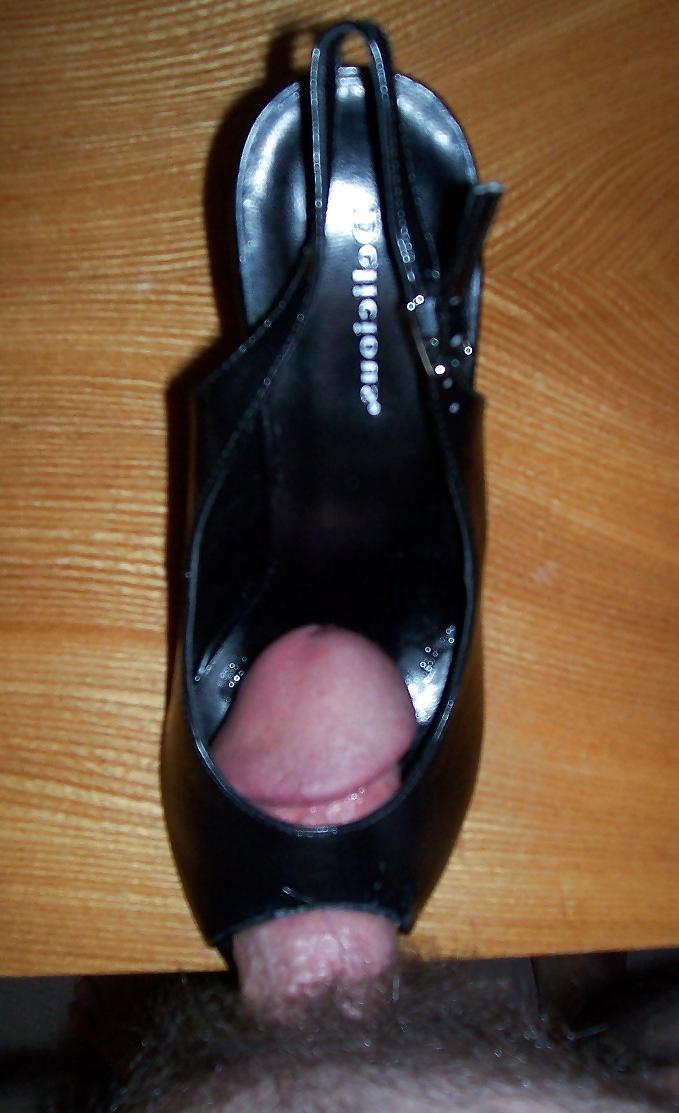 18P Wife's Slingback pip-toe Pumps