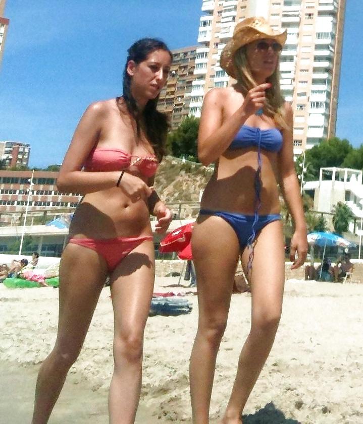 24P Candid Teen UK