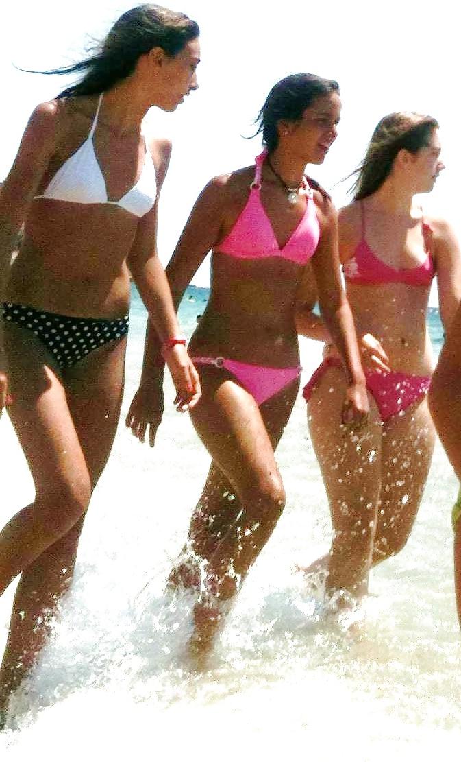 24P Candid Teen UK