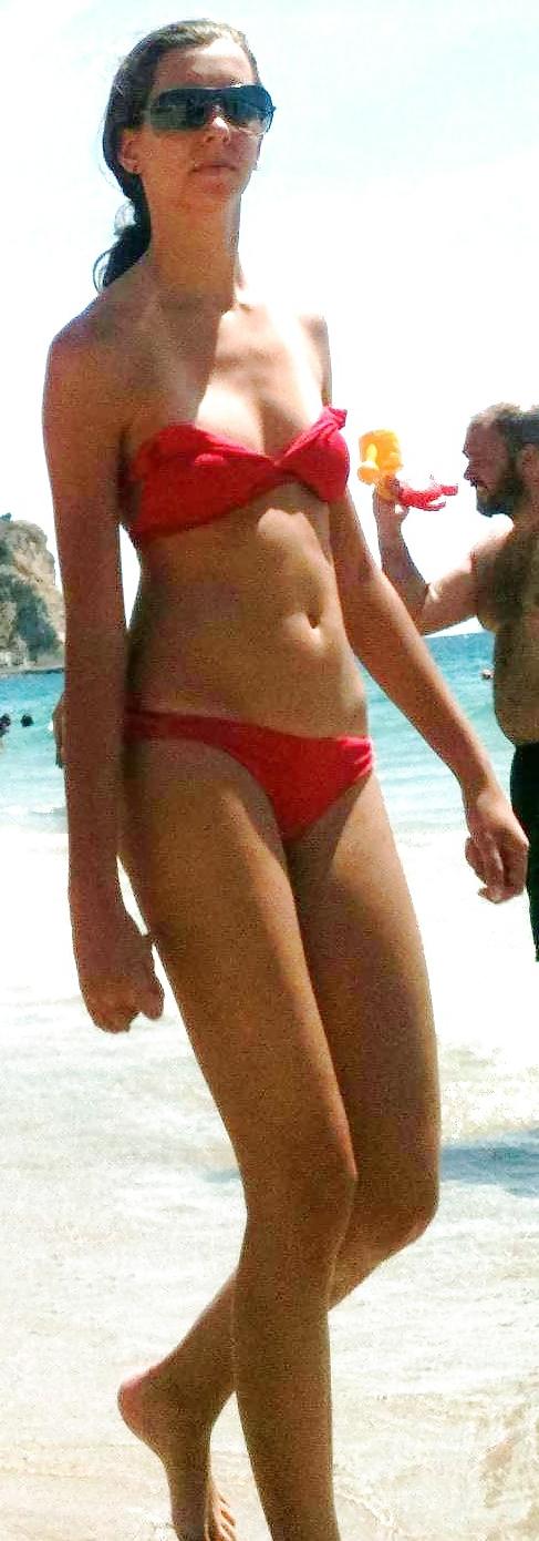 24P Candid Teen UK