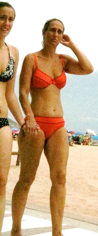 24P Candid Teen UK
