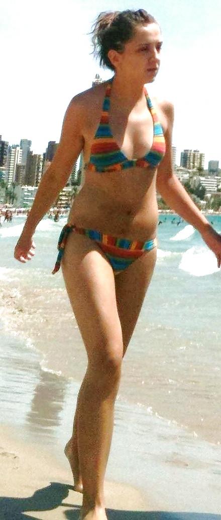 24P Candid Teen UK