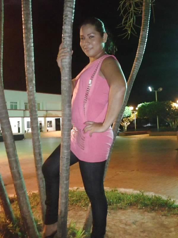 25P Bella Travesti jovencita