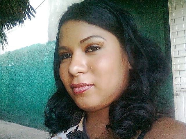 25P Bella Travesti jovencita