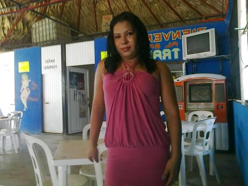 25P Bella Travesti jovencita
