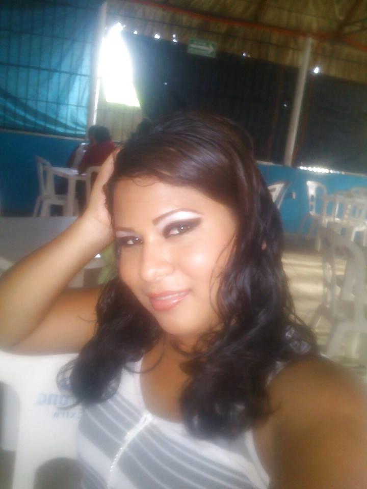 25P Bella Travesti jovencita