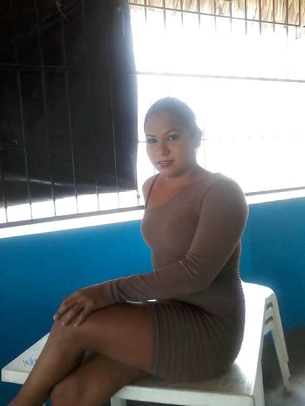 25P Bella Travesti jovencita
