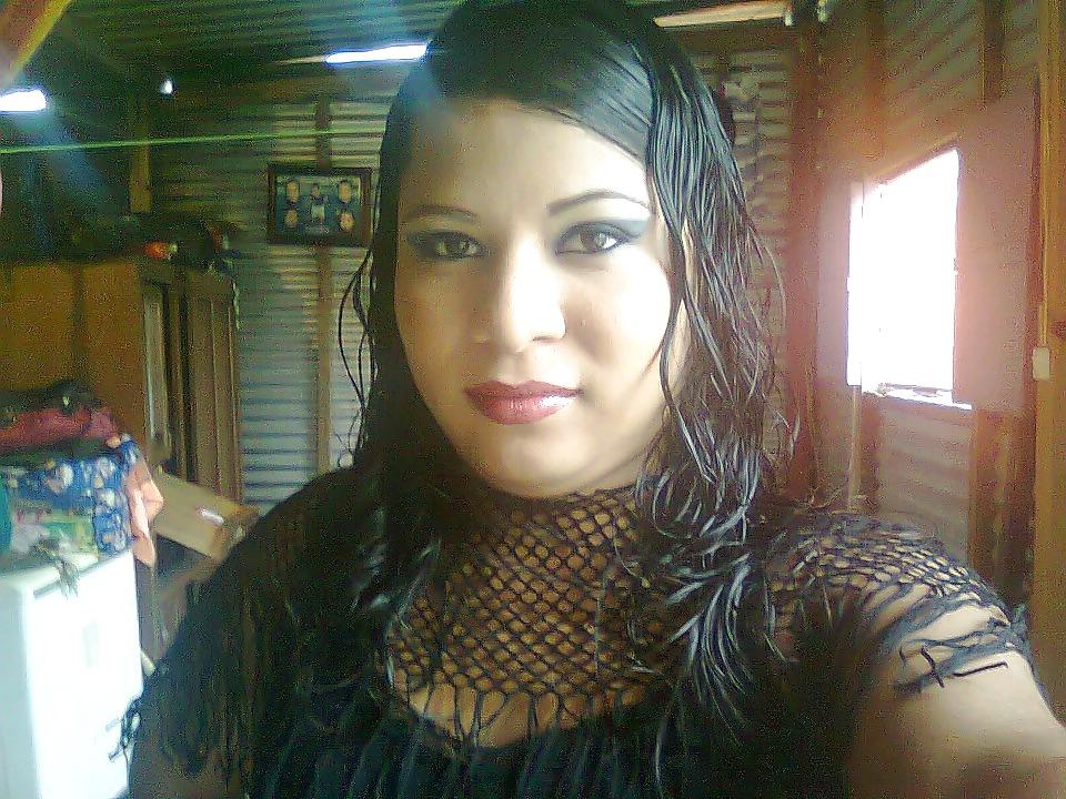 25P Bella Travesti jovencita
