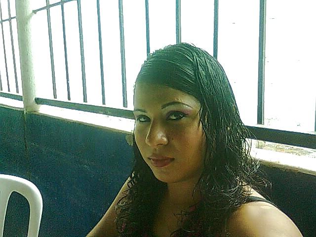 25P Bella Travesti jovencita