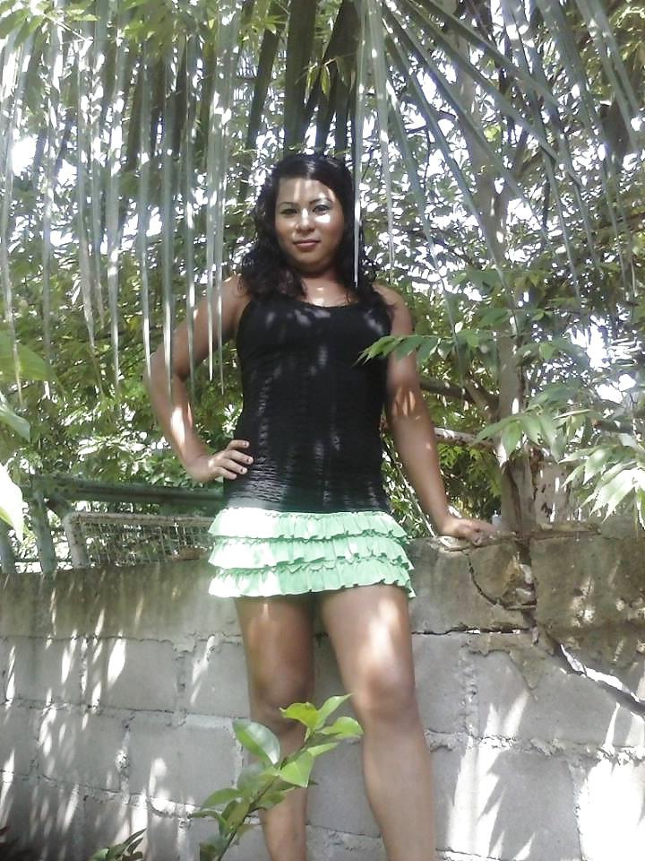 25P Bella Travesti jovencita
