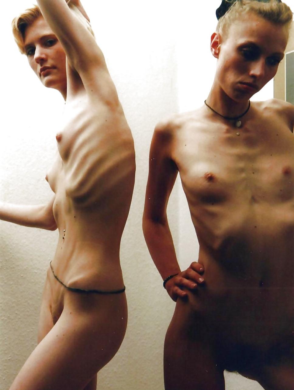 13P Skinny, Haut und Knochen !! Ist das Geil ??